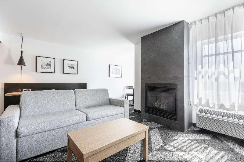 سوئیت با تخت بزرگ, Doubletree By Hilton Quebec Resort