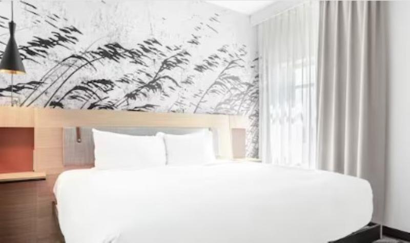 اتاق استاندارد با تخت بزرگ, Doubletree By Hilton Quebec Resort