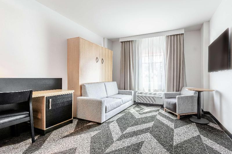 سوئیت با تخت بزرگ, Doubletree By Hilton Quebec Resort