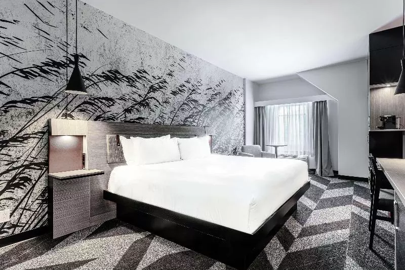 اتاق استاندارد با تخت بزرگ, Doubletree By Hilton Quebec Resort