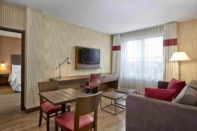 سوئیت با تخت بزرگ, Four Points By Sheraton Moncton