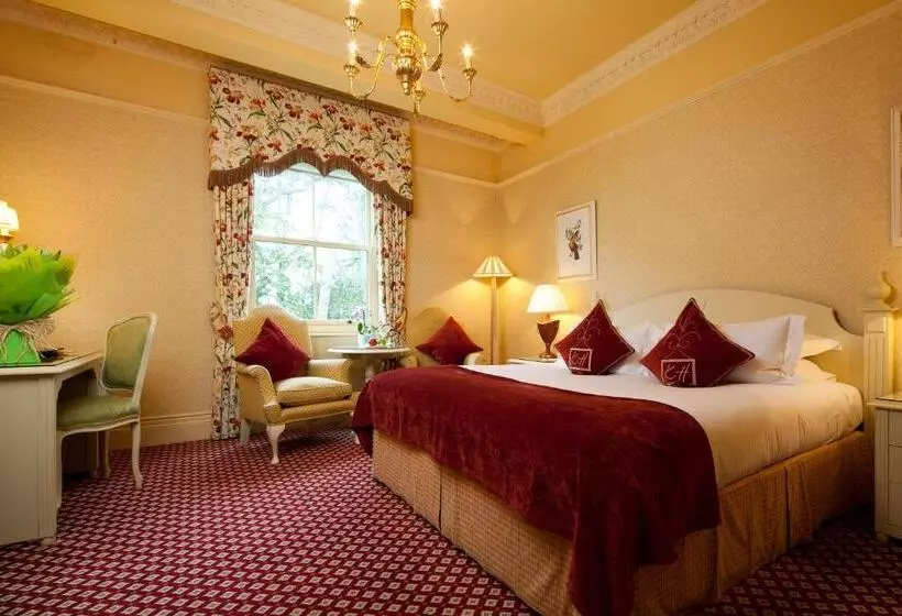 キングサイズベッドのスタンダードルーム, Kilworth House Hotel And Theatre