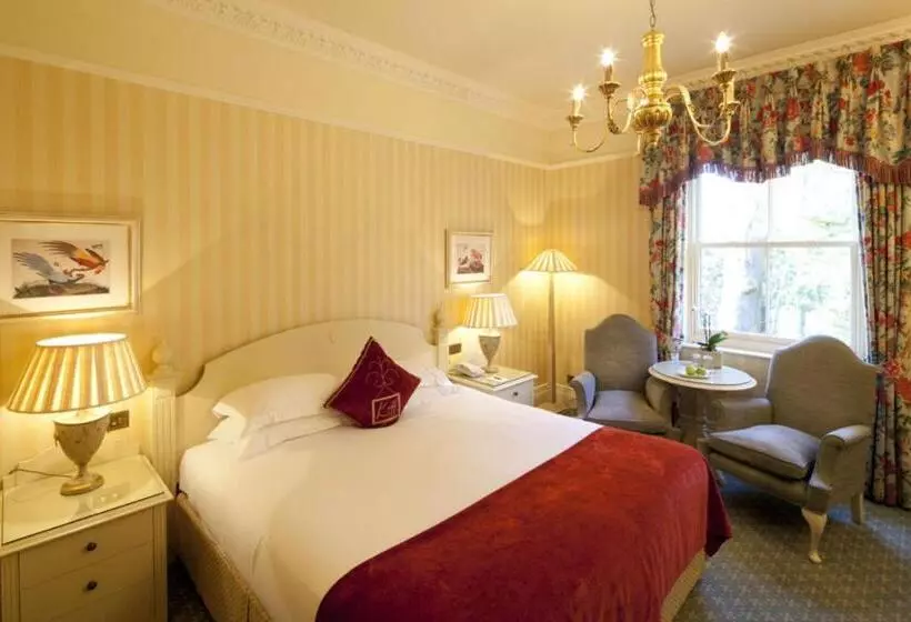 キングサイズベッドのスタンダードルーム, Kilworth House Hotel And Theatre
