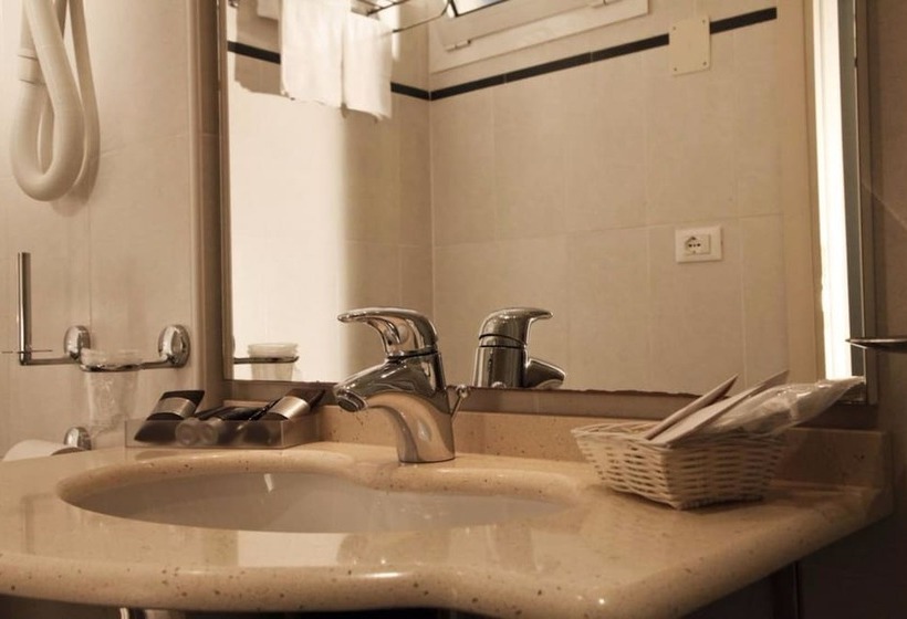 חדר סופריור לארבעה, Majorca Sul Mare In Centro A Riccione