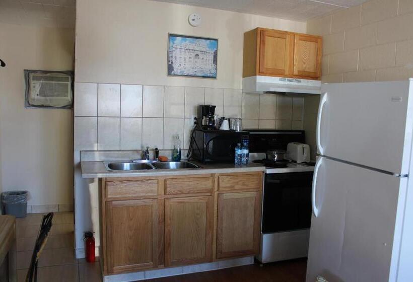 标准间, Ritz Inn Niagara