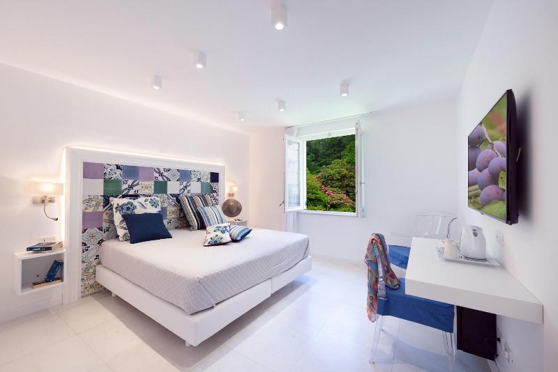 발코니 수피리어 룸, Valamar Parentino