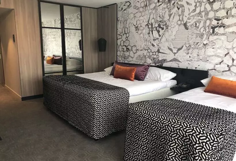 اتاق لوکس سه تخته, Van Der Valk Maastricht