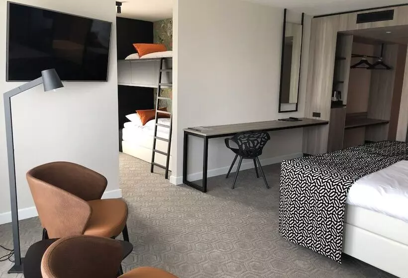 اتاق لوکس خانوادگی, Van Der Valk Maastricht
