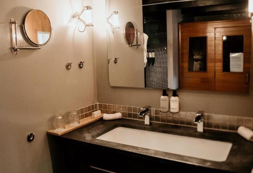 סוויטה, Villa Beukenhof