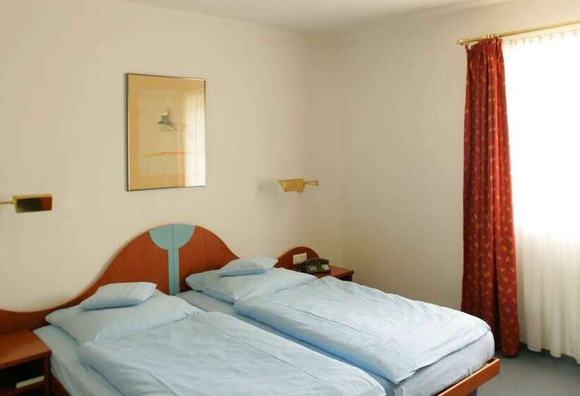 스위트, Landhotel Kastanienallee Putbus