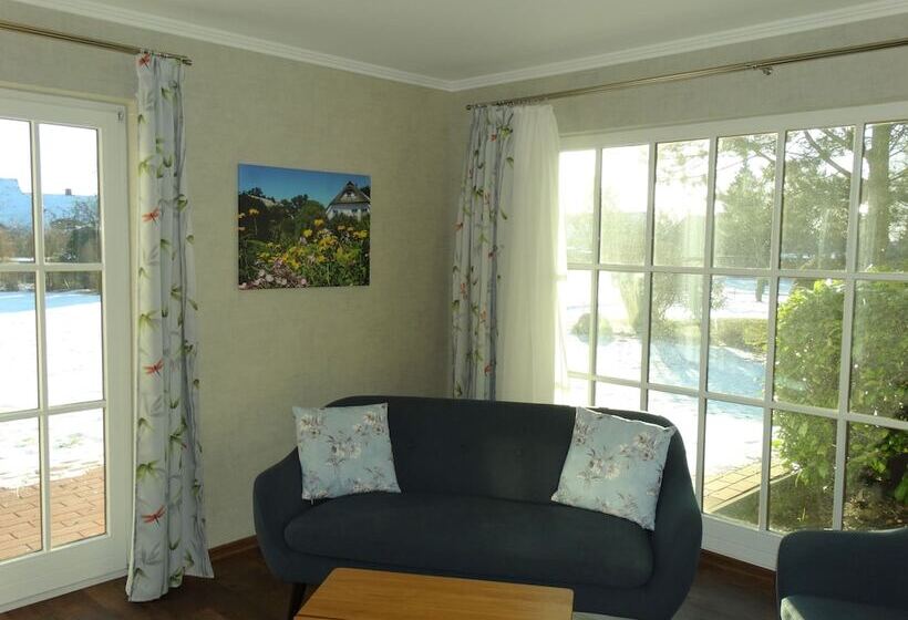 Хижина, Landhotel Kastanienallee Putbus