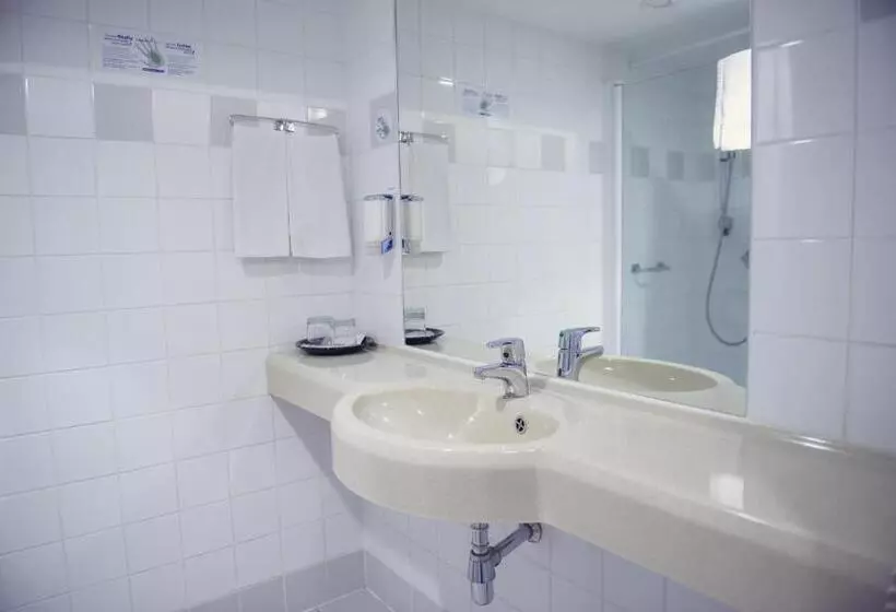 اتاق استاندارد, Park Hotel Latgola