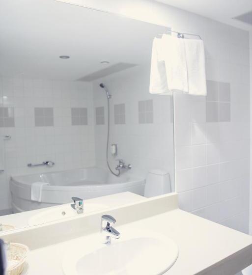 سوییت, Park Hotel Latgola