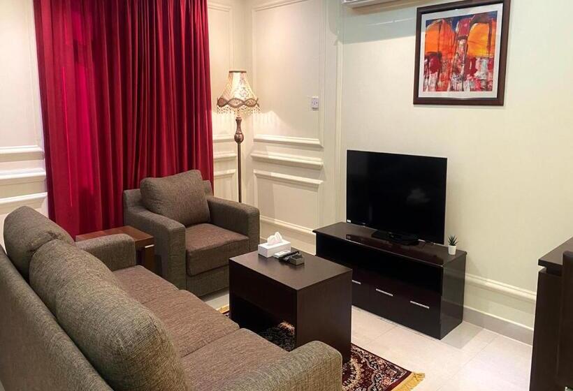 سوییت لوکس, Majestic