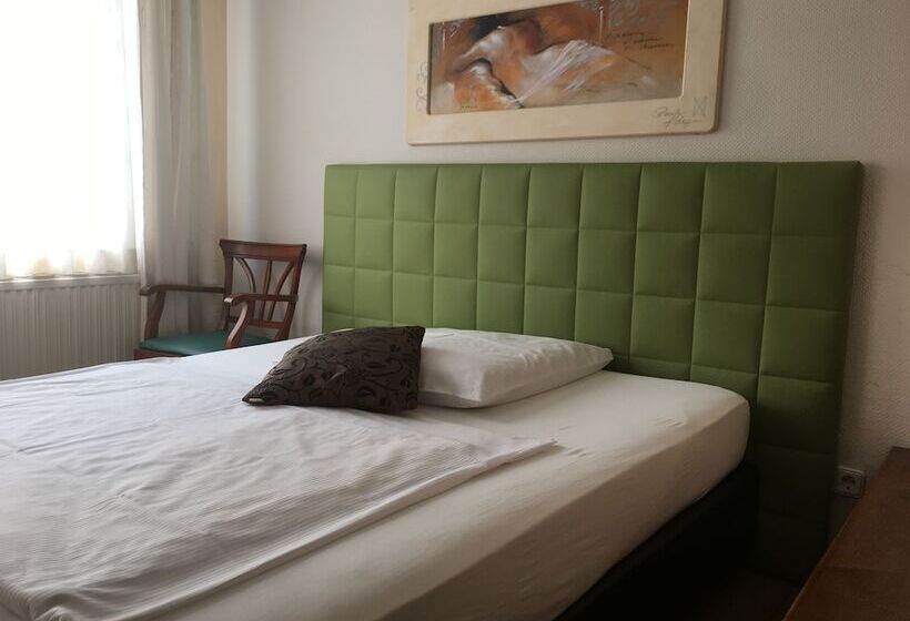 Номер Стандарт Индивидуальный, Altdusseldorf