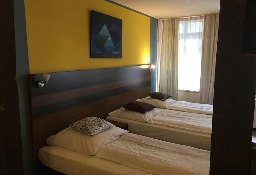 Номер Стандарт Трехместный, Altdusseldorf