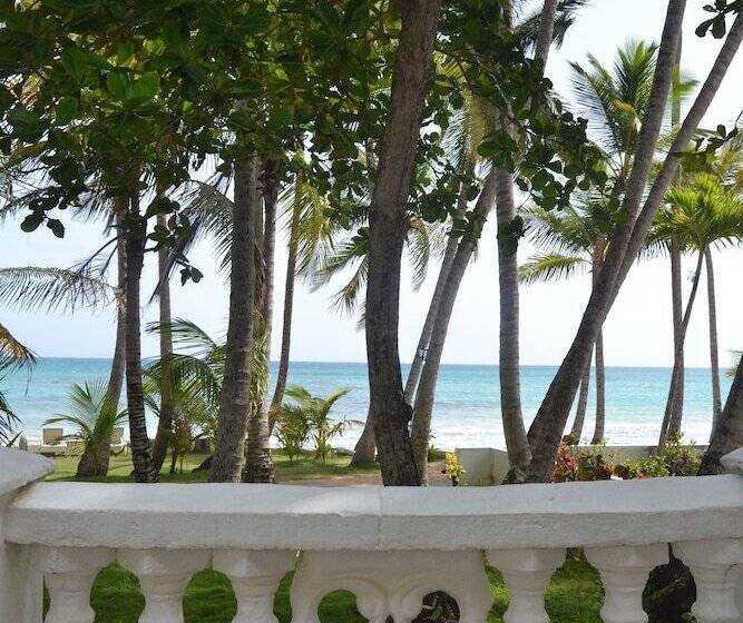 غرفة قياسية مطلّة علي البحر, Atlantis