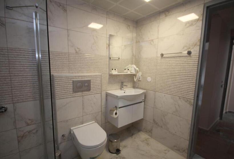 Люкс, Hanedan Beach