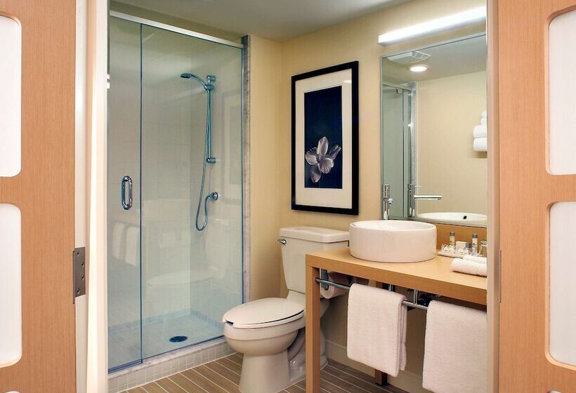 行政房间, Novotel Montreal Aeroport