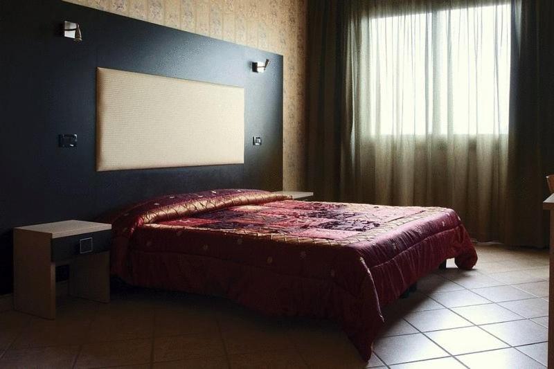 اتاق استاندارد, Airone