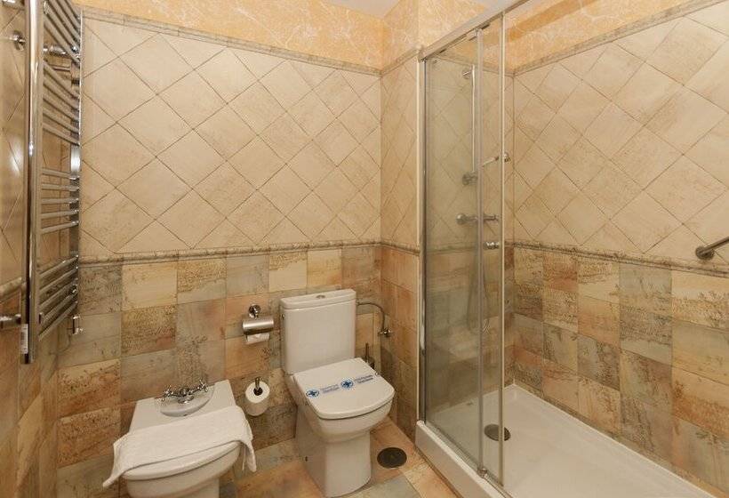 غرفة قياسية, Comendador