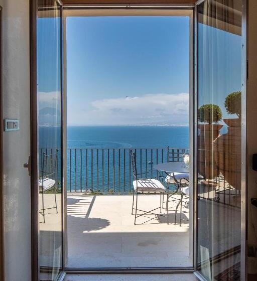 Люкс Вид на Море, Grand Hotel Angiolieri