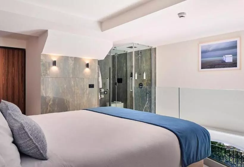 Suite with Terrace