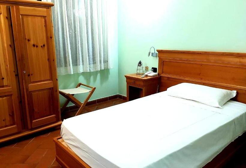 이코노미 싱글 룸, Vecchio Casello