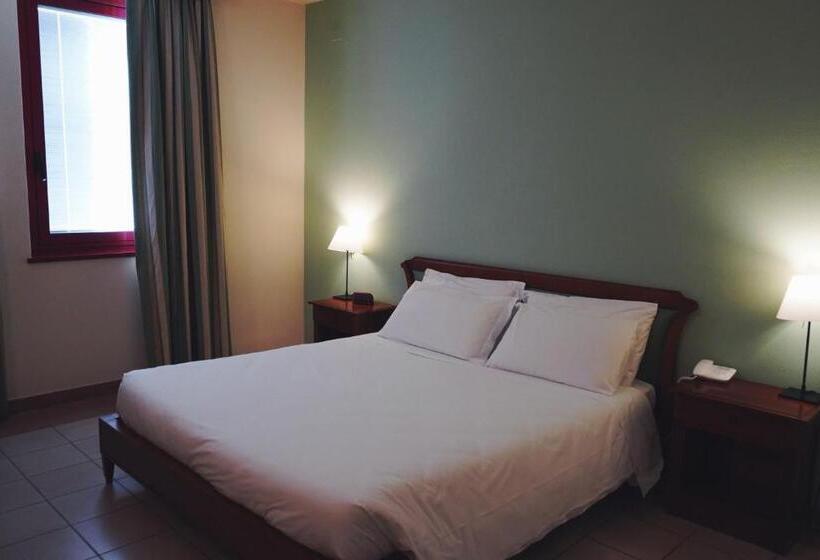 수피리어 룸, Vecchio Casello