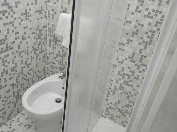 اتاق استاندارد یک نفره, Luna Rossa