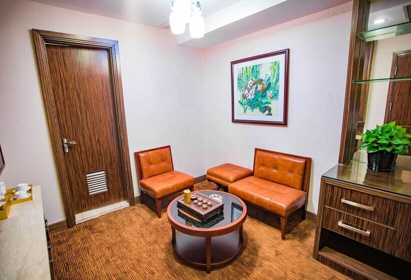 이그제큐티브 스위트, Nanyang King S Gate