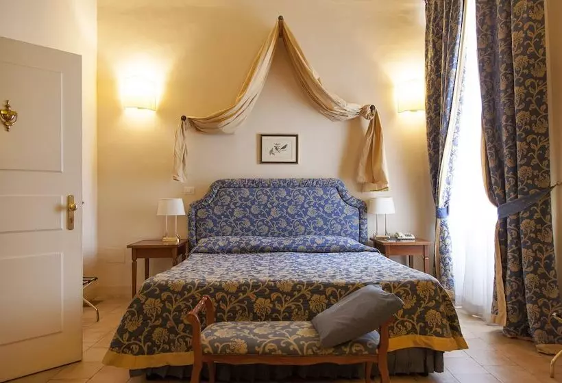 اتاق لوکس, Palazzo Guiderocchi