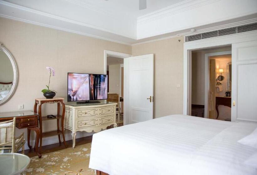 جناح, Park Hyatt Saigon