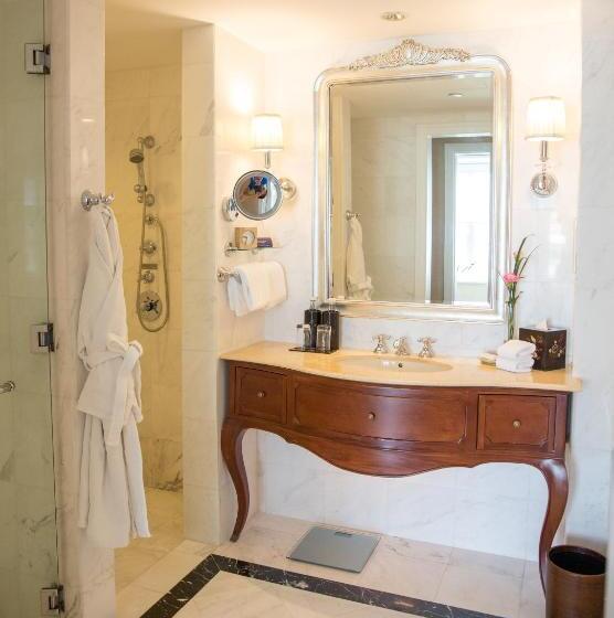 Standard Room, Park Hyatt Saigon