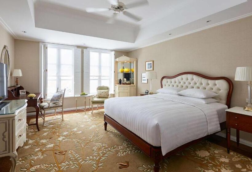 Standard Room King Size Bed, Park Hyatt Saigon
