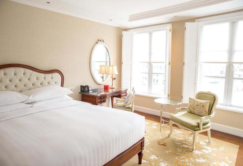 جناح, Park Hyatt Saigon