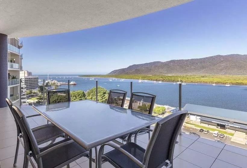 آپارتمان 3 خوابه با چشمانداز دریا, Piermonde Apartments Cairns