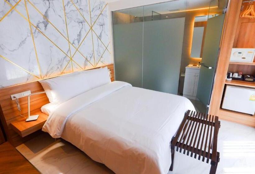 디럭스 룸 도시 전망, Pinnacle Dream