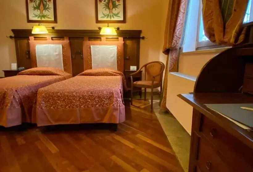 اتاق راحتی سه تخته, Relais Abbazia Santa Anastasia Resort & Winery