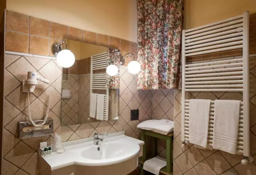 سوییت جونیور, Relais Abbazia Santa Anastasia Resort & Winery