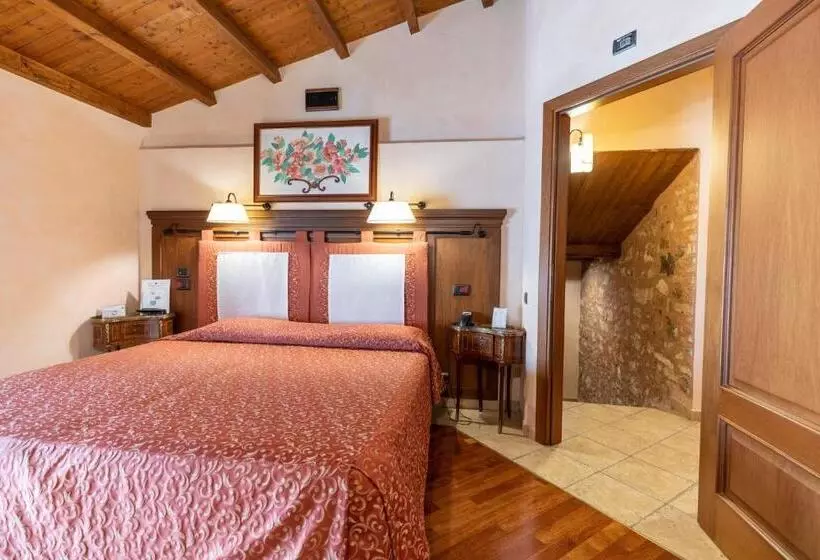 سوئیت 2 خوابه, Relais Abbazia Santa Anastasia Resort & Winery