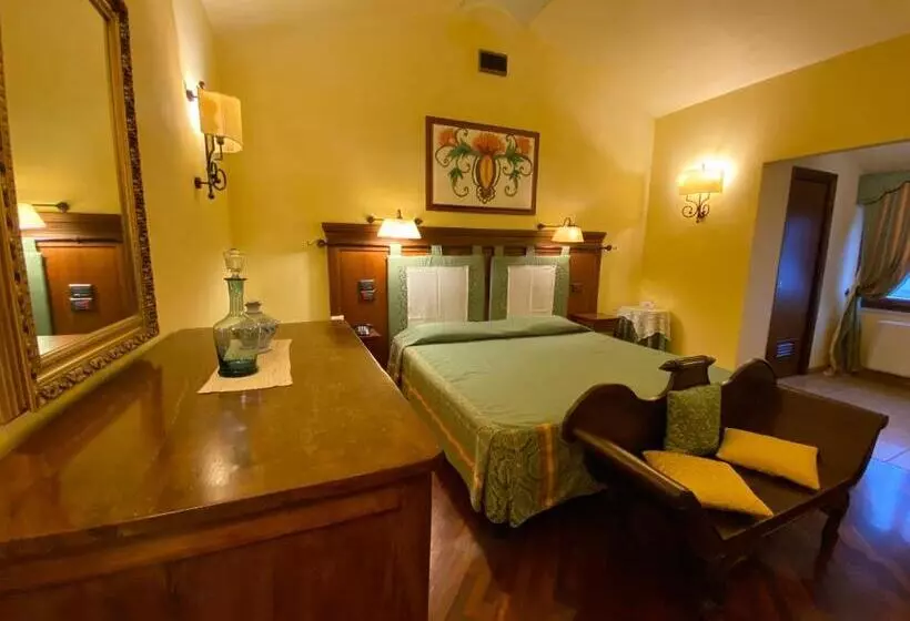 اتاق لوکس, Relais Abbazia Santa Anastasia Resort & Winery