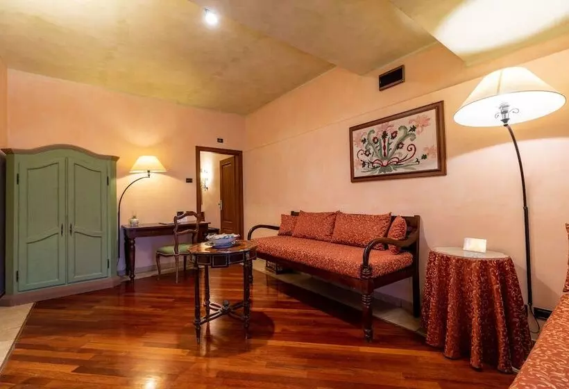 سوییت جونیور, Relais Abbazia Santa Anastasia Resort & Winery