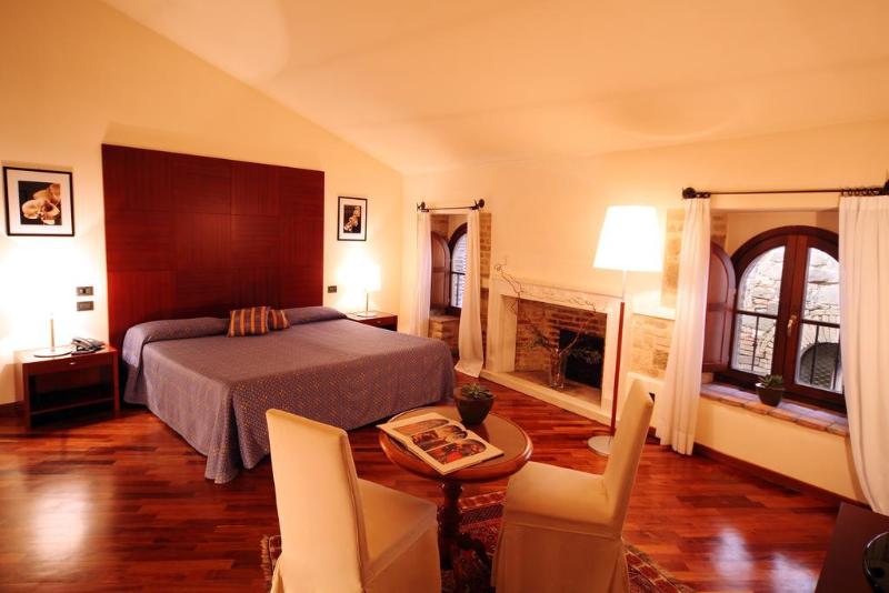 سوییت جونیور, Relais La Corte Di Bettona