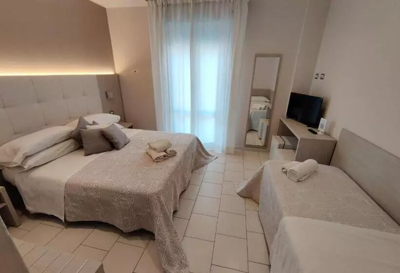 Economy Triple Room, Stefan Room & Breakfast