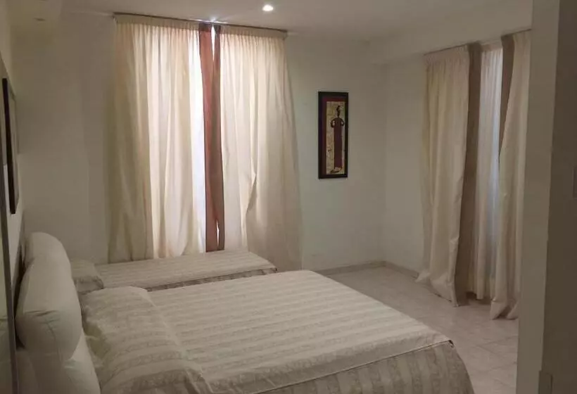 اتاق استاندارد سه نفره, Villa Accini