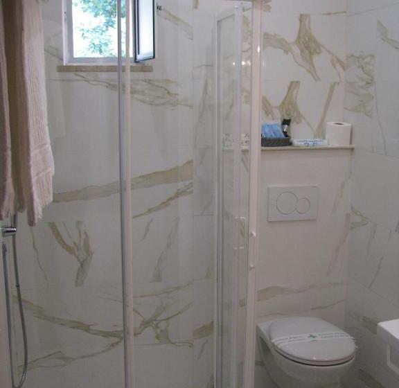 اتاق لوکس, Villa Accini