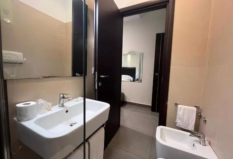 اتاق اکونومی, Napolit Amo Hotel Medina