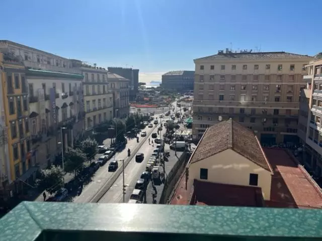 اتاق لوکس با چشم‌انداز شهر, Napolit Amo Hotel Medina