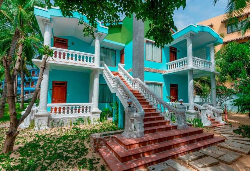 سوئیت با بالکن, Palmira Beach Resort & Spa